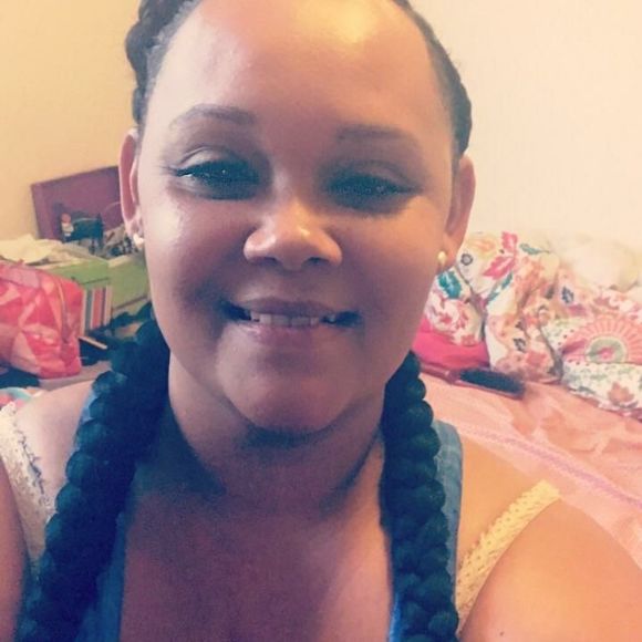 Meet your Posher, Sapphire - Picture 1 of 1